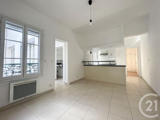 Appartement F2 à vendre - 2 pièces - 39.45 m2 - NANTERRE - 92 - ILE-DE-FRANCE - Century 21 Mémento