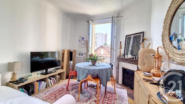 Appartement F2 à vendre - 2 pièces - 33.71 m2 - NANTERRE - 92 - ILE-DE-FRANCE - Century 21 Mémento