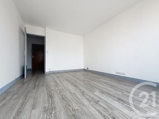 Appartement F3 à vendre - 3 pièces - 61.39 m2 - NANTERRE - 92 - ILE-DE-FRANCE - Century 21 Mémento