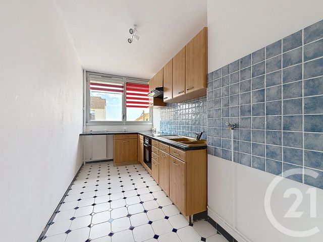 Appartement F3 à vendre - 3 pièces - 61.39 m2 - NANTERRE - 92 - ILE-DE-FRANCE - Century 21 Mémento