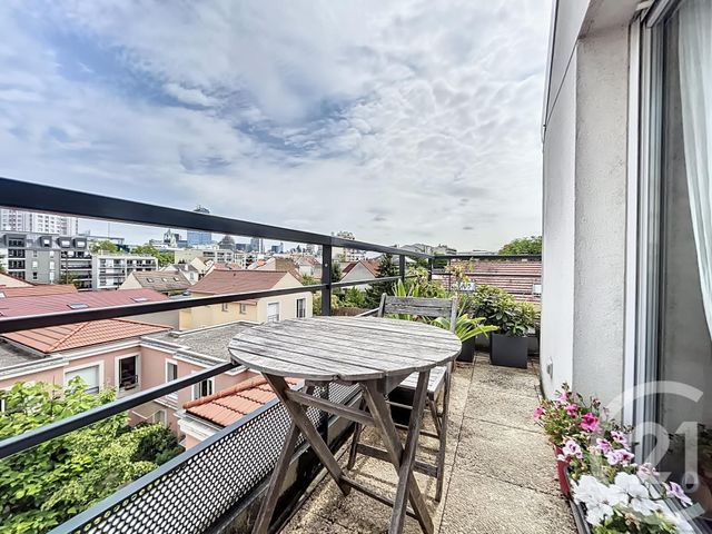 Appartement F4 à vendre - 4 pièces - 94.27 m2 - NANTERRE - 92 - ILE-DE-FRANCE - Century 21 Mémento