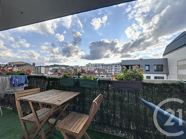Appartement F3 à vendre - 3 pièces - 66.25 m2 - PUTEAUX - 92 - ILE-DE-FRANCE - Century 21 Mémento