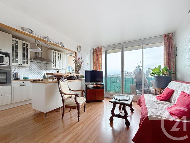 Appartement F4 à vendre - 4 pièces - 83.11 m2 - NANTERRE - 92 - ILE-DE-FRANCE - Century 21 Mémento