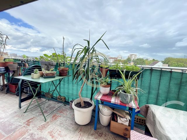 Appartement F4 à vendre - 4 pièces - 83.11 m2 - NANTERRE - 92 - ILE-DE-FRANCE - Century 21 Mémento