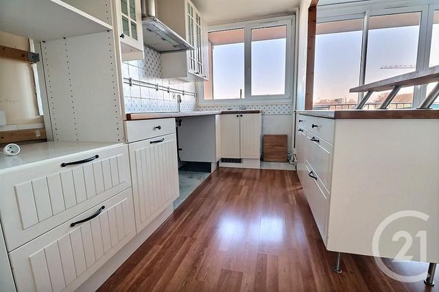 Appartement F4 à vendre - 4 pièces - 83.11 m2 - NANTERRE - 92 - ILE-DE-FRANCE - Century 21 Mémento