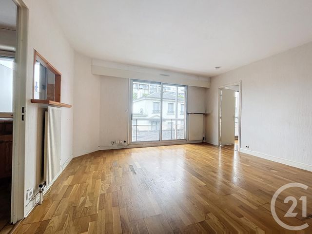 Appartement F2 à vendre - 2 pièces - 39.5 m2 - NANTERRE - 92 - ILE-DE-FRANCE - Century 21 Mémento