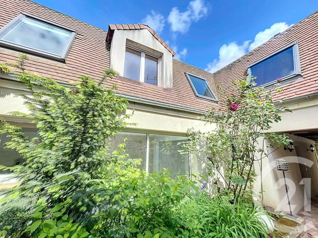 Appartement à vendre - 5 pièces - 108.31 m2 - NANTERRE - 92 - ILE-DE-FRANCE - Century 21 Mémento