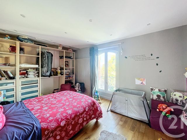 maison à vendre - 7 pièces - 181.93 m2 - NANTERRE - 92 - ILE-DE-FRANCE - Century 21 Mémento