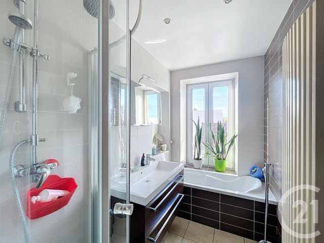 maison à vendre - 7 pièces - 181.93 m2 - NANTERRE - 92 - ILE-DE-FRANCE - Century 21 Mémento