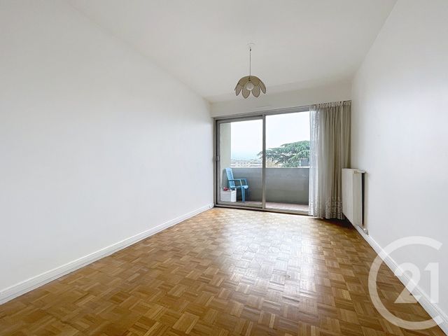 Appartement F3 à vendre - 3 pièces - 67.0 m2 - NANTERRE - 92 - ILE-DE-FRANCE - Century 21 Mémento