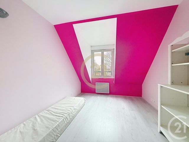 Appartement F4 à vendre - 4 pièces - 91.85 m2 - NANTERRE - 92 - ILE-DE-FRANCE - Century 21 Mémento