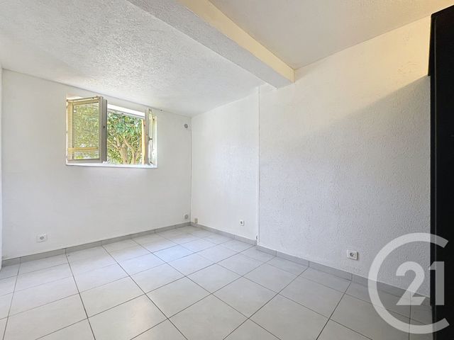 entreprise à louer - 14.0 m2 - NANTERRE - 92 - ILE-DE-FRANCE - Century 21 Mémento