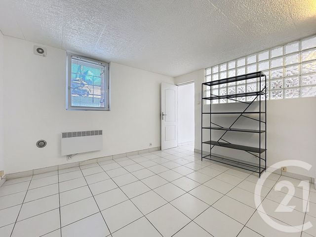 entreprise à louer - 35.0 m2 - NANTERRE - 92 - ILE-DE-FRANCE - Century 21 Mémento