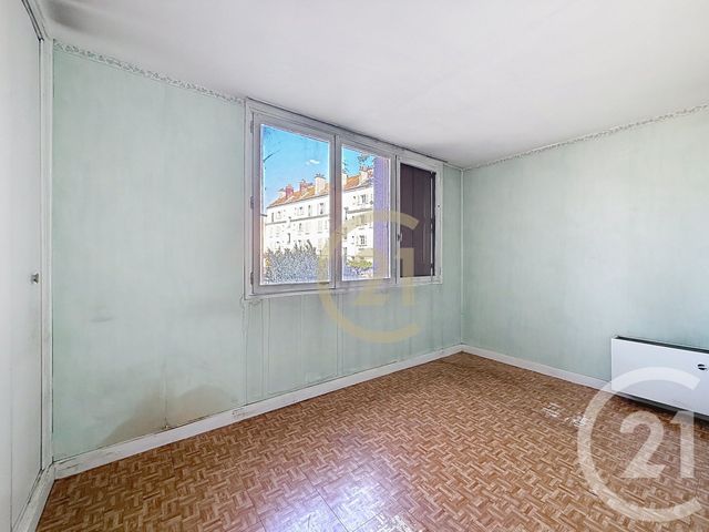 Appartement F3 à vendre - 3 pièces - 57.64 m2 - NANTERRE - 92 - ILE-DE-FRANCE - Century 21 Mémento