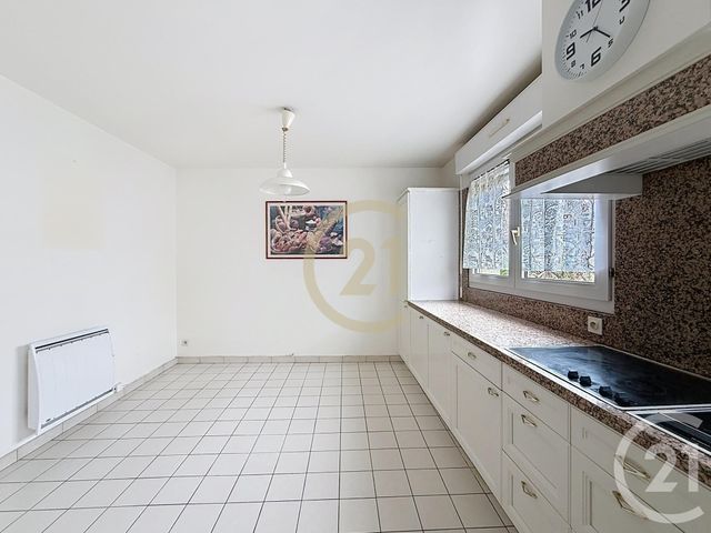 Appartement F3 à vendre - 4 pièces - 80.85 m2 - NANTERRE - 92 - ILE-DE-FRANCE - Century 21 Mémento