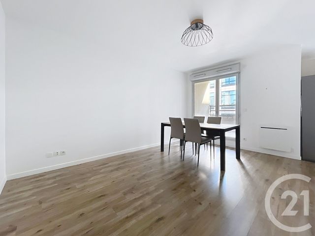 Appartement F2 à louer - 2 pièces - 48.06 m2 - NANTERRE - 92 - ILE-DE-FRANCE - Century 21 Mémento