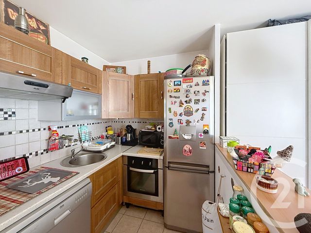 Appartement F2 à vendre - 2 pièces - 46.07 m2 - NANTERRE - 92 - ILE-DE-FRANCE - Century 21 Mémento