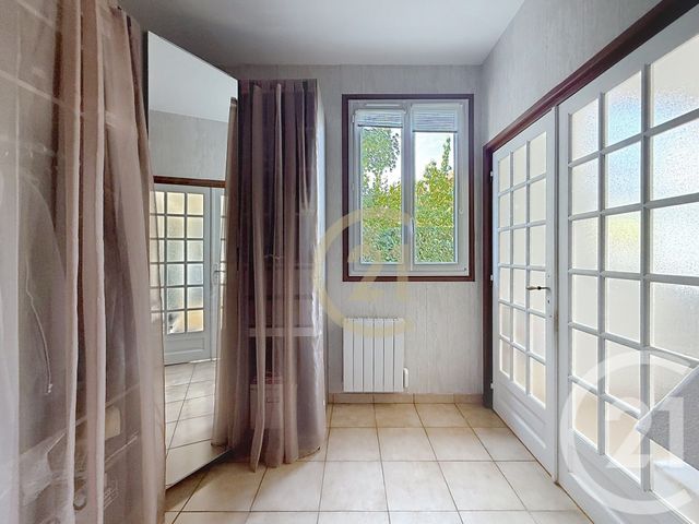 Appartement F2 à vendre - 2 pièces - 48.48 m2 - NANTERRE - 92 - ILE-DE-FRANCE - Century 21 Mémento