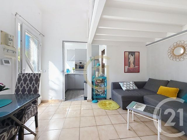 Appartement F2 à vendre - 2 pièces - 48.48 m2 - NANTERRE - 92 - ILE-DE-FRANCE - Century 21 Mémento