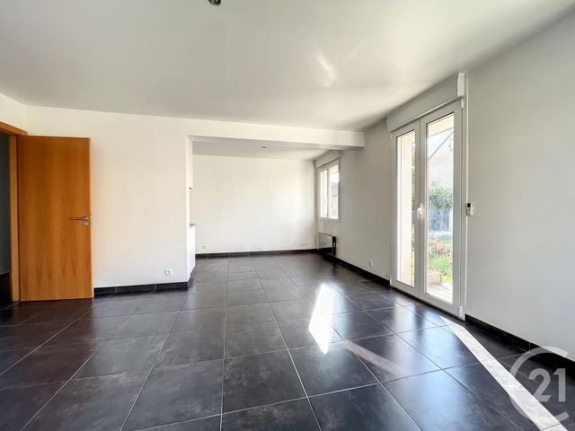 Appartement F2 à louer - 2 pièces - 49.75 m2 - NANTERRE - 92 - ILE-DE-FRANCE - Century 21 Mémento