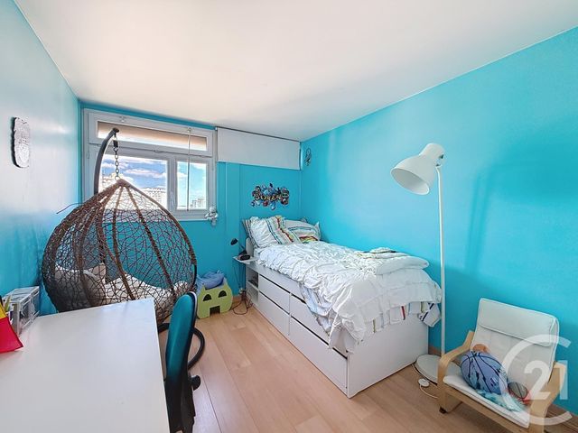 Afficher la photo en grand Appartement à vendre - 4 pièces - 82.0 m2 - NANTERRE - 92 - ILE-DE-FRANCE - Century 21 Mémento