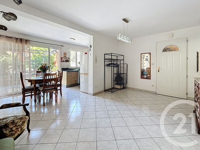 Appartement F2 à louer - 2 pièces - 51.75 m2 - NANTERRE - 92 - ILE-DE-FRANCE - Century 21 Mémento