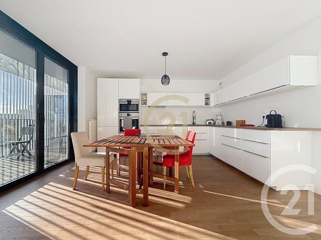 Appartement F3 à vendre - 3 pièces - 68.32 m2 - NANTERRE - 92 - ILE-DE-FRANCE - Century 21 Mémento