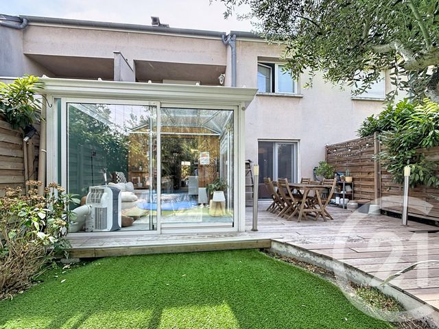 Appartement F2 à vendre - 2 pièces - 42.4 m2 - NANTERRE - 92 - ILE-DE-FRANCE - Century 21 Mémento