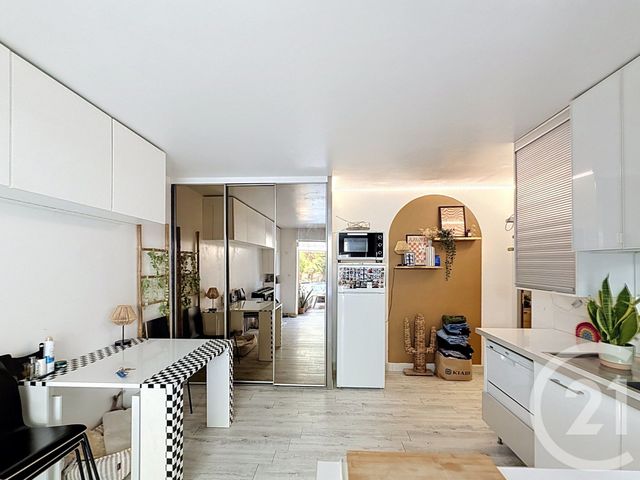 Appartement F2 à vendre - 2 pièces - 42.4 m2 - NANTERRE - 92 - ILE-DE-FRANCE - Century 21 Mémento