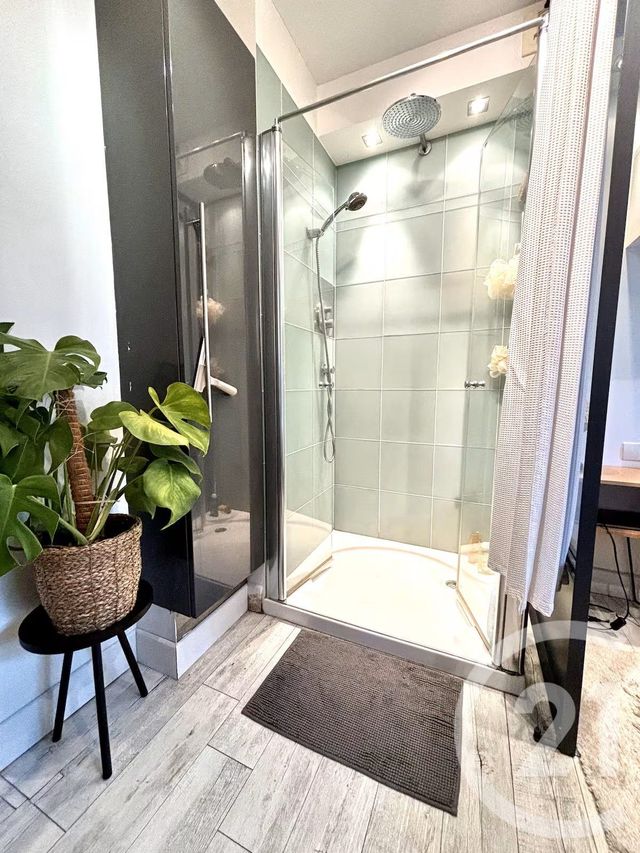Appartement F2 à vendre - 2 pièces - 42.4 m2 - NANTERRE - 92 - ILE-DE-FRANCE - Century 21 Mémento