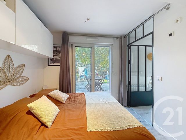 Appartement F2 à vendre - 2 pièces - 42.4 m2 - NANTERRE - 92 - ILE-DE-FRANCE - Century 21 Mémento