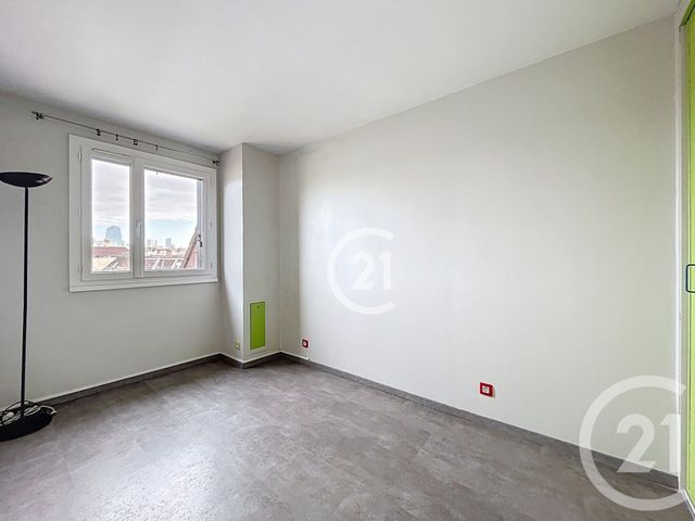 Appartement Duplex à louer - 4 pièces - 91.01 m2 - NANTERRE - 92 - ILE-DE-FRANCE - Century 21 Mémento