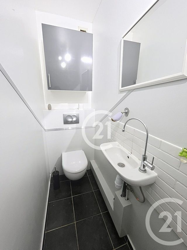 Appartement Duplex à louer - 4 pièces - 91.01 m2 - NANTERRE - 92 - ILE-DE-FRANCE - Century 21 Mémento