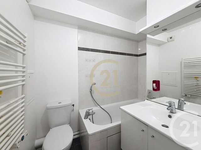 Appartement F3 à vendre - 3 pièces - 69.52 m2 - NANTERRE - 92 - ILE-DE-FRANCE - Century 21 Mémento