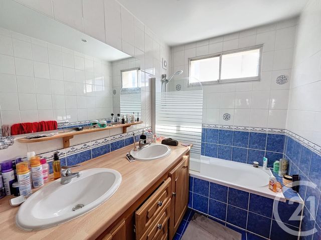 maison à louer - 7 pièces - 159.35 m2 - NANTERRE - 92 - ILE-DE-FRANCE - Century 21 Mémento