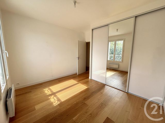 Appartement F4 à louer - 4 pièces - 99.0 m2 - RUEIL MALMAISON - 92 - ILE-DE-FRANCE - Century 21 Mémento