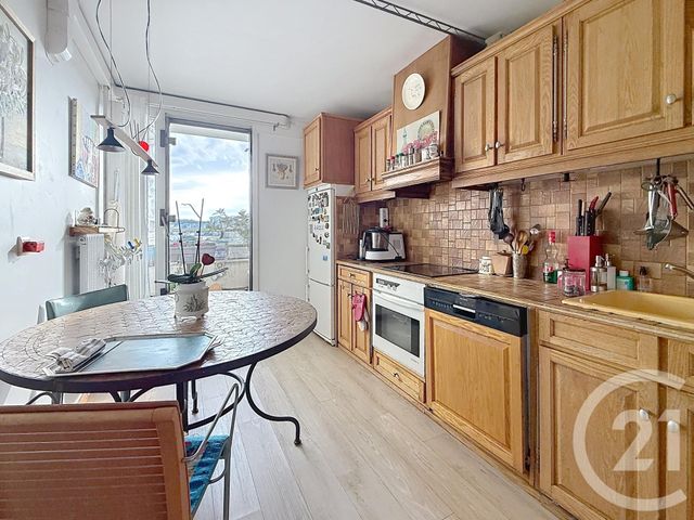 Appartement F4 à vendre - 4 pièces - 87.71 m2 - NANTERRE - 92 - ILE-DE-FRANCE - Century 21 Mémento