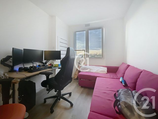 Appartement F3 à louer - 3 pièces - 52.24 m2 - COURBEVOIE - 92 - ILE-DE-FRANCE - Century 21 Mémento