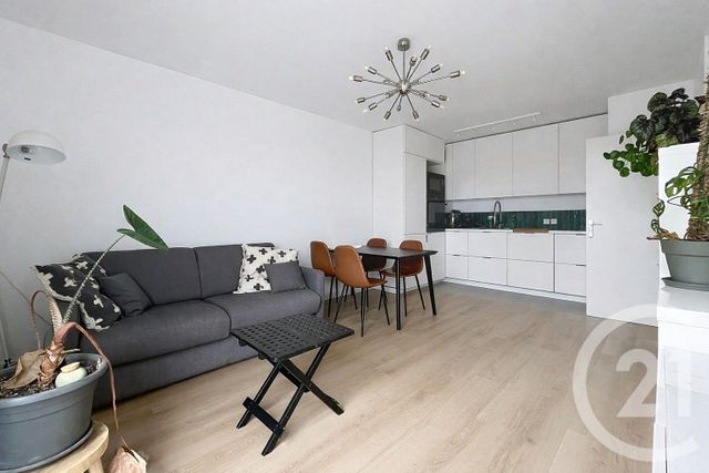 Appartement F2 à louer - 2 pièces - 36.91 m2 - NANTERRE - 92 - ILE-DE-FRANCE - Century 21 Mémento