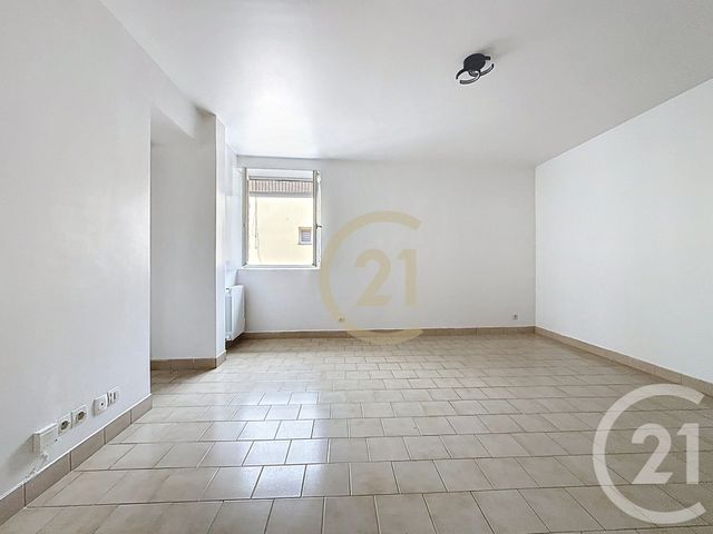 Appartement F2 à vendre - 2 pièces - 48.67 m2 - NANTERRE - 92 - ILE-DE-FRANCE - Century 21 Mémento