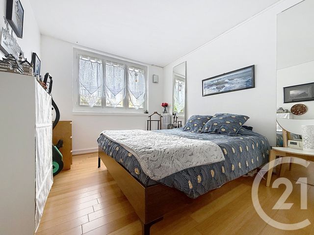 Appartement F4 à vendre - 4 pièces - 77.66 m2 - NANTERRE - 92 - ILE-DE-FRANCE - Century 21 Mémento