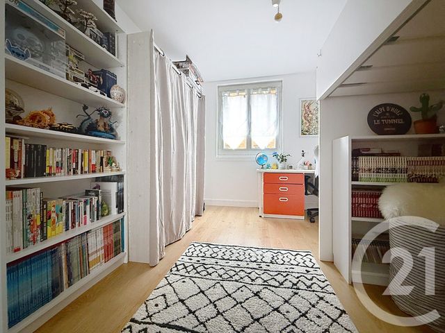 Appartement F4 à vendre - 4 pièces - 77.66 m2 - NANTERRE - 92 - ILE-DE-FRANCE - Century 21 Mémento