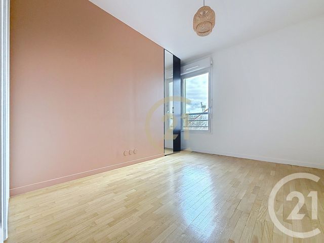 Appartement F2 à vendre - 2 pièces - 43.01 m2 - SURESNES - 92 - ILE-DE-FRANCE - Century 21 Mémento