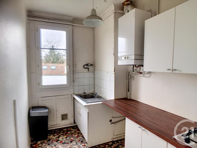 Appartement Studio à vendre - 1 pièce - 25.81 m2 - NANTERRE - 92 - ILE-DE-FRANCE - Century 21 Mémento