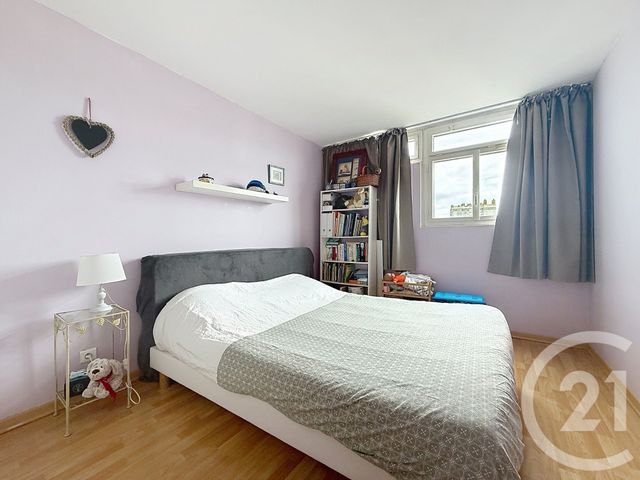 Appartement F3 à vendre - 3 pièces - 68.4 m2 - NANTERRE - 92 - ILE-DE-FRANCE - Century 21 Mémento