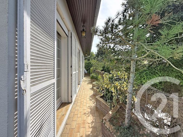 Appartement à vendre - 6 pièces - 130.45 m2 - RUEIL MALMAISON - 92 - ILE-DE-FRANCE - Century 21 Mémento