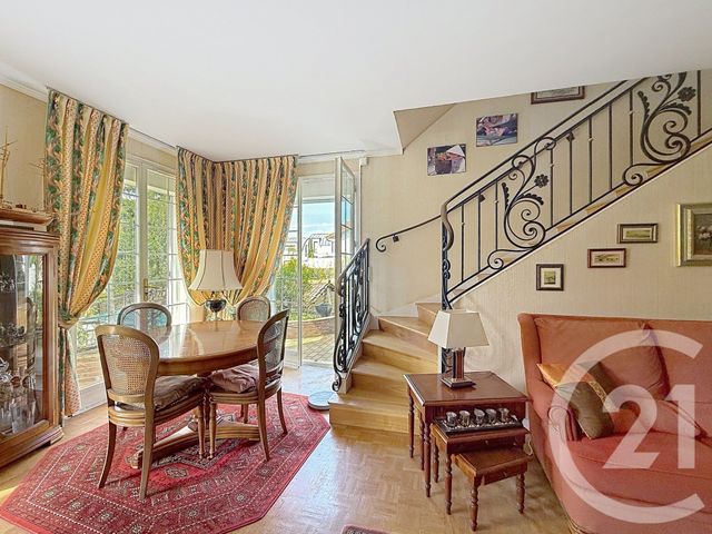 Appartement à vendre - 6 pièces - 130.45 m2 - RUEIL MALMAISON - 92 - ILE-DE-FRANCE - Century 21 Mémento
