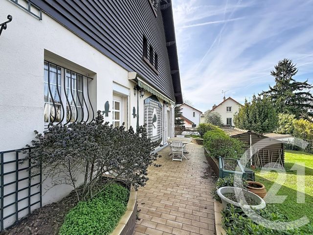 Appartement à vendre - 6 pièces - 130.45 m2 - RUEIL MALMAISON - 92 - ILE-DE-FRANCE - Century 21 Mémento