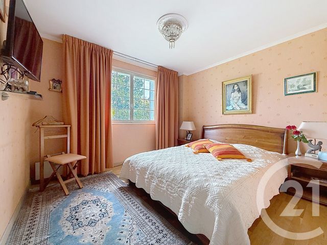 maison à vendre - 6 pièces - 130.0 m2 - RUEIL MALMAISON - 92 - ILE-DE-FRANCE - Century 21 Mémento