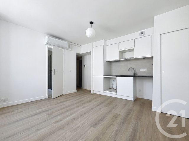 Appartement F2 à louer - 2 pièces - 34.2 m2 - NANTERRE - 92 - ILE-DE-FRANCE - Century 21 Mémento